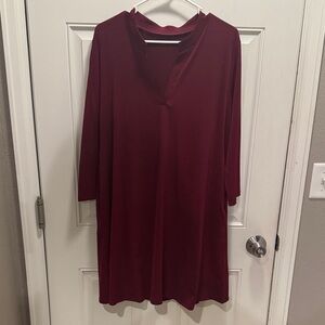 Women's V-Neck 3/4 Sleeve Tunic/Dress Top in Burgundy